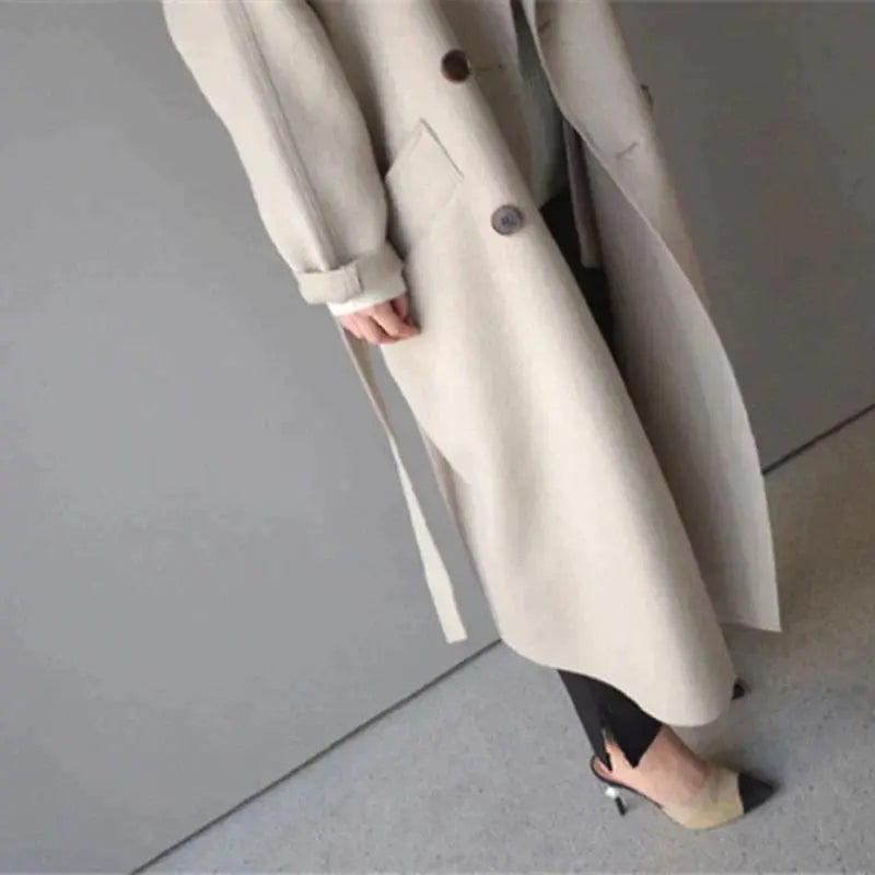 Wollmantel Damen mit Bindegürtel – Langer Mantel mit Revers - Ansicht 2