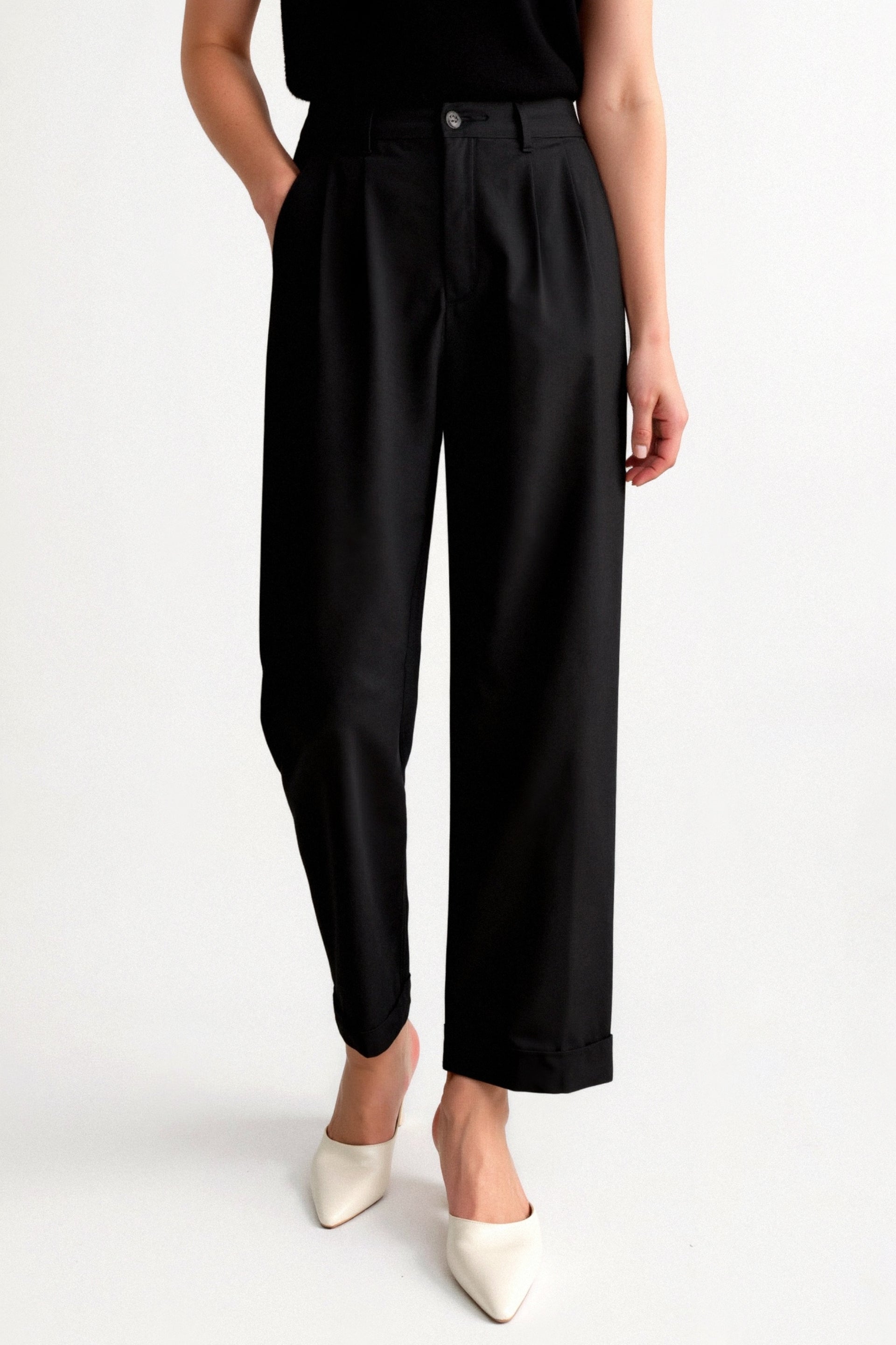 Weite Bundfaltenhose mit hohem Bund und Saum-Umschlag - Ansicht 2