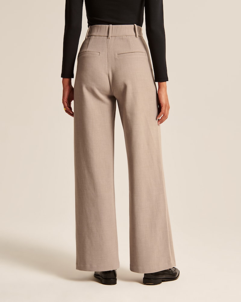 Beige Wide-Leg Hose mit Bundfalten und hohem Bund
