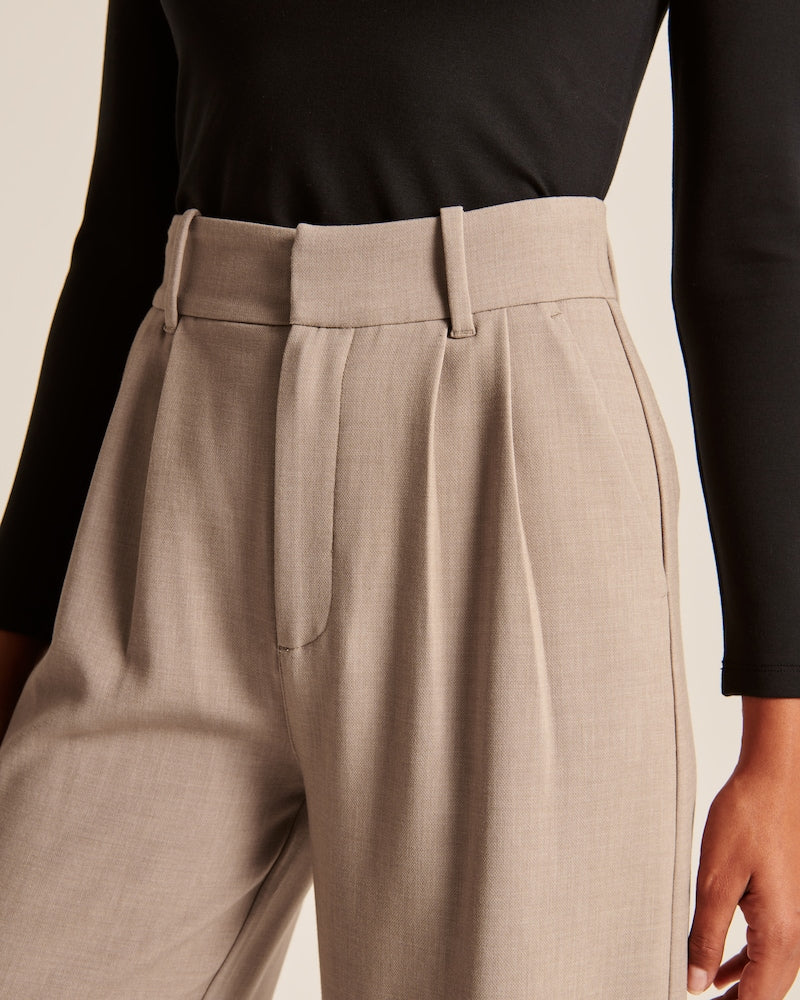 Beige Wide-Leg Hose mit Bundfalten und hohem Bund