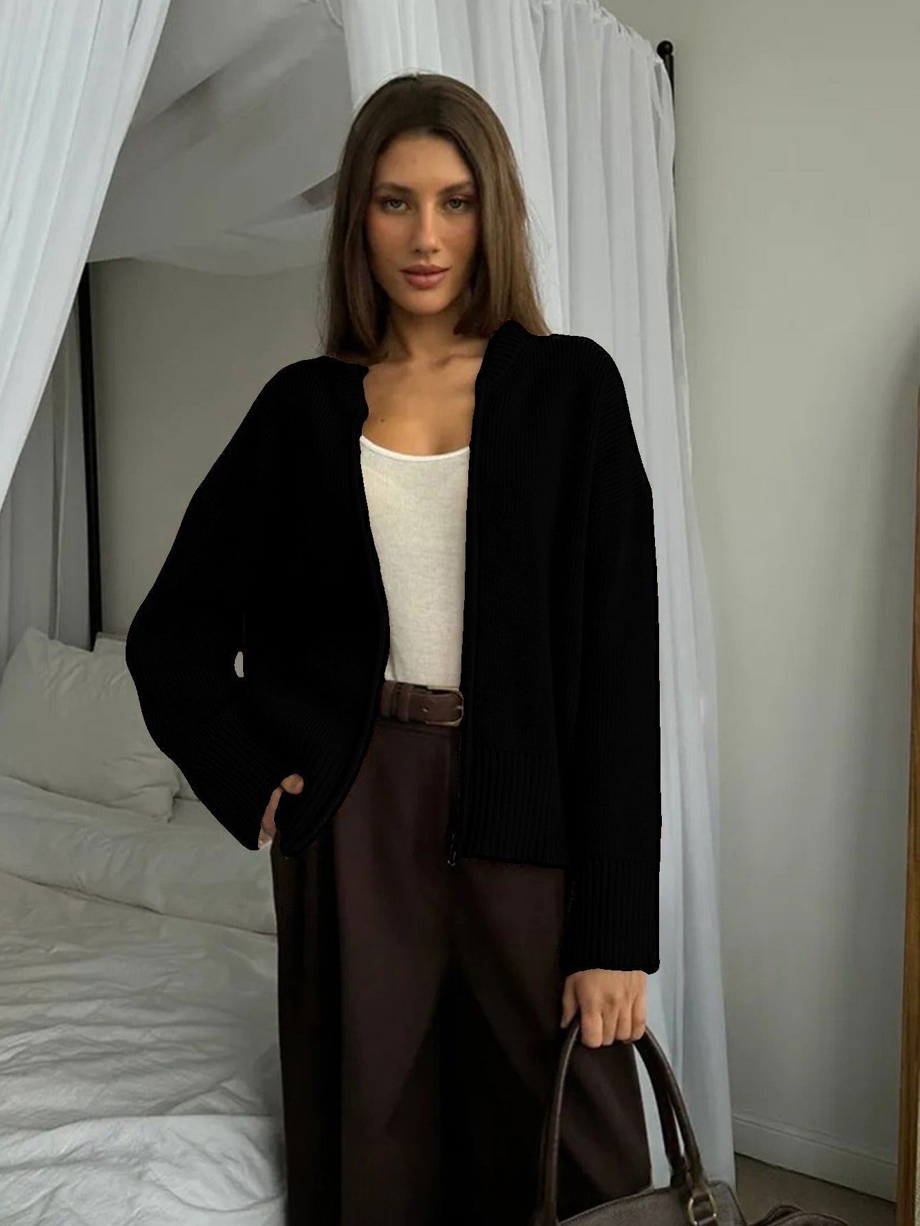 Strickjacke Damen mit Reißverschluss, Rippstrick-Cardigan in Schwarz