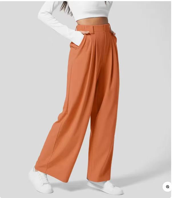 Weite Stoffhose mit hohem Bund, Bundfalten und langem Bein - Bronze