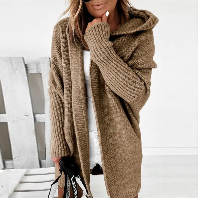 Lange Strickjacke Damen mit Kapuze, offener Cardigan in Rippstrick in Khaki