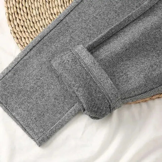 Hose mit Fischgrät-Muster, Bundfalten und hohem Bund - Grau
