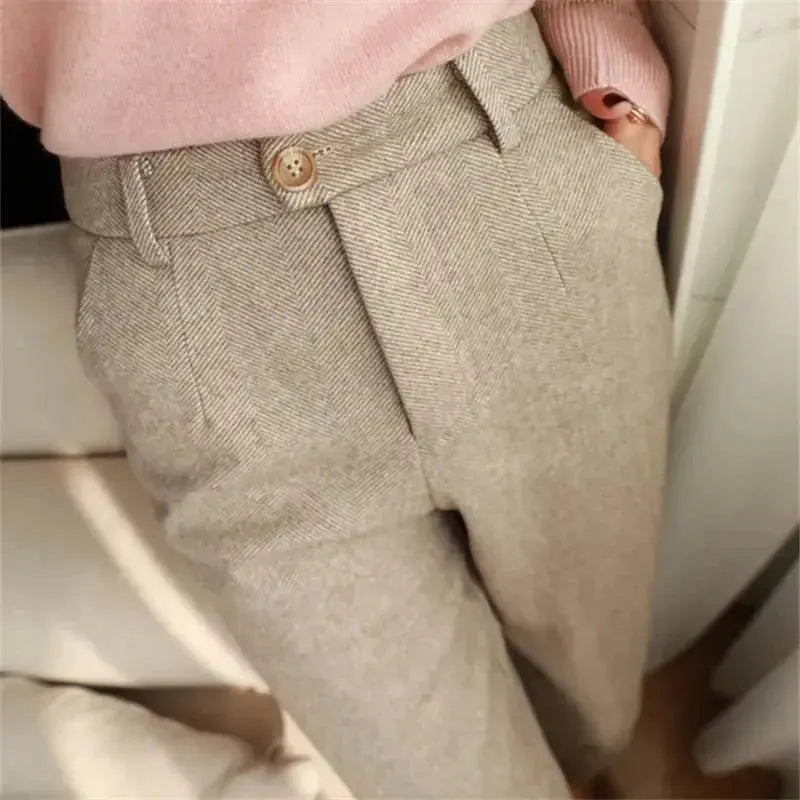 Hose mit Fischgrät-Muster, Bundfalten und hohem Bund - Beige