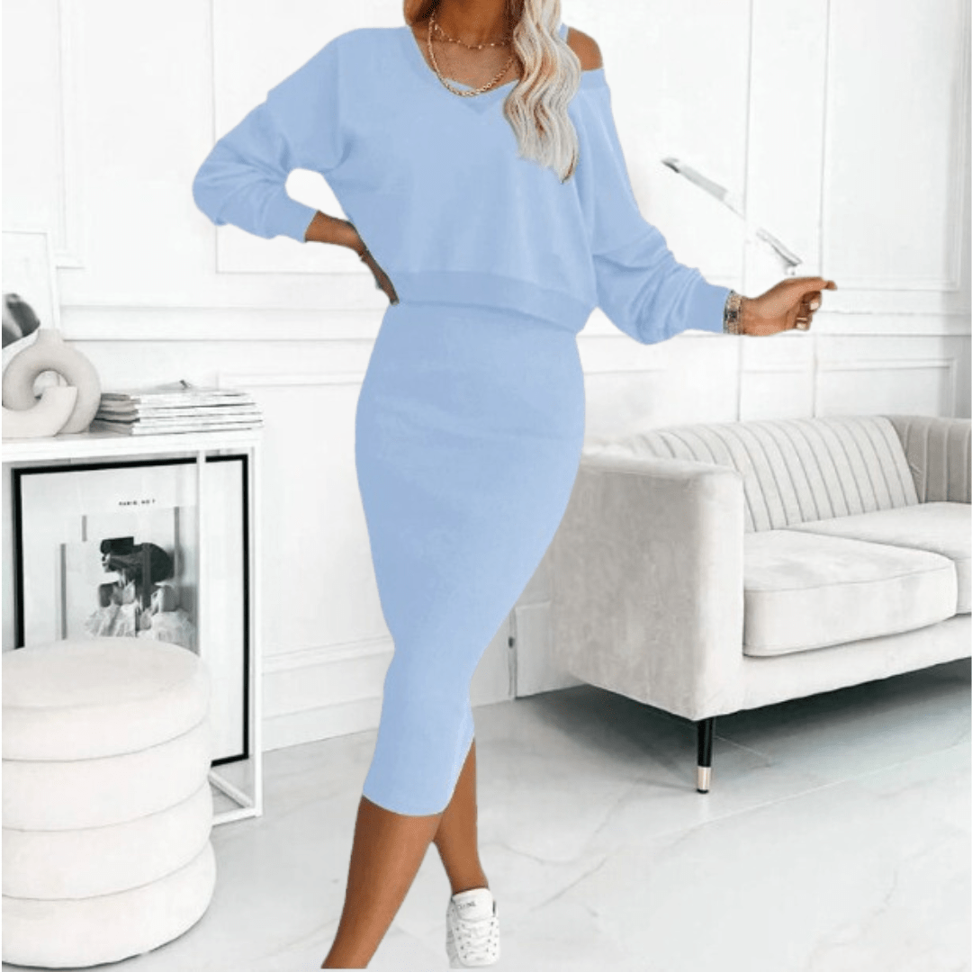 Strick-Zweiteiler Damen: Pullover mit Schulter-Cutout und Midirock in Hellblau