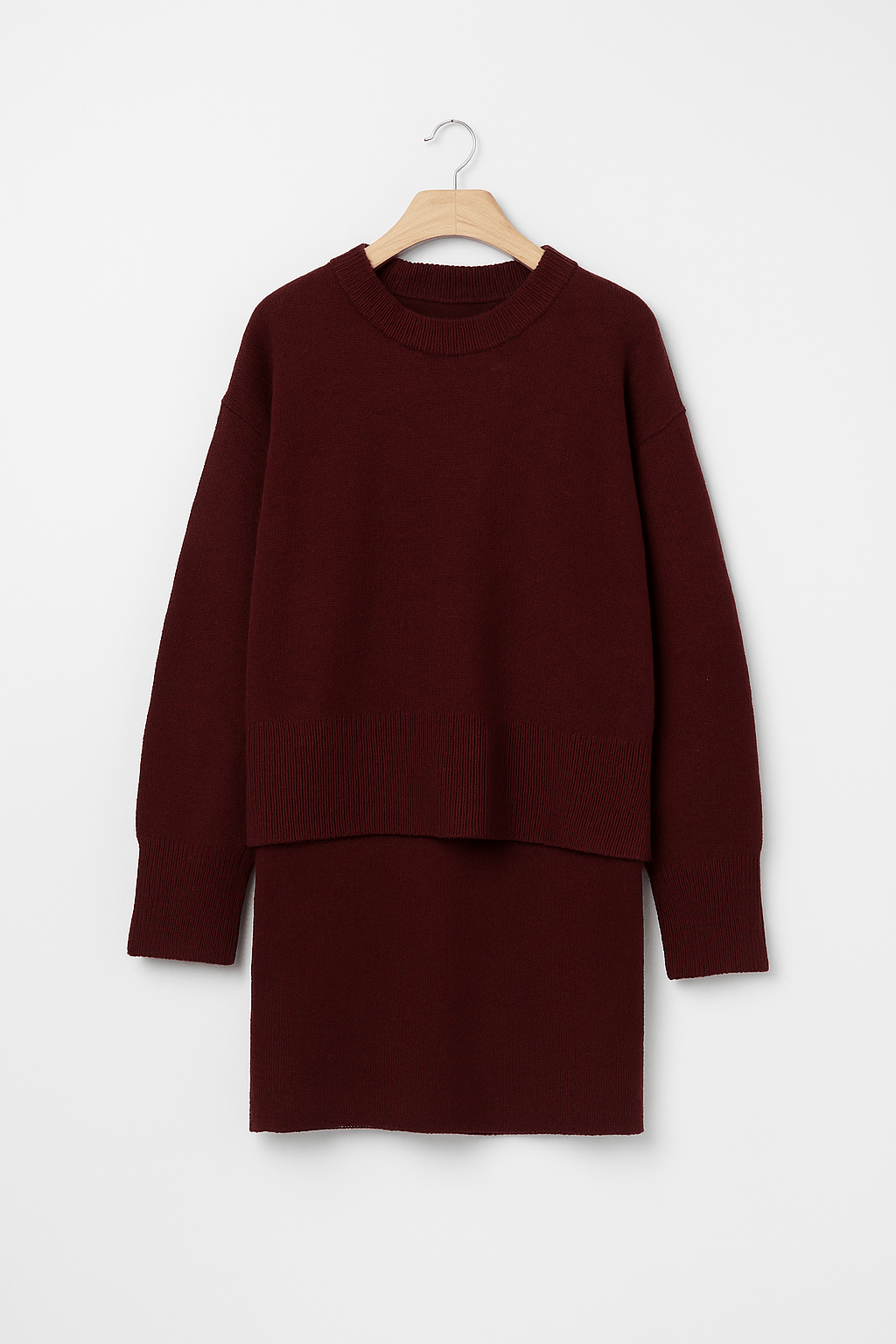 Strick-Zweiteiler Damen: weiter Pullover mit Rundhals und kurzer Strickrock