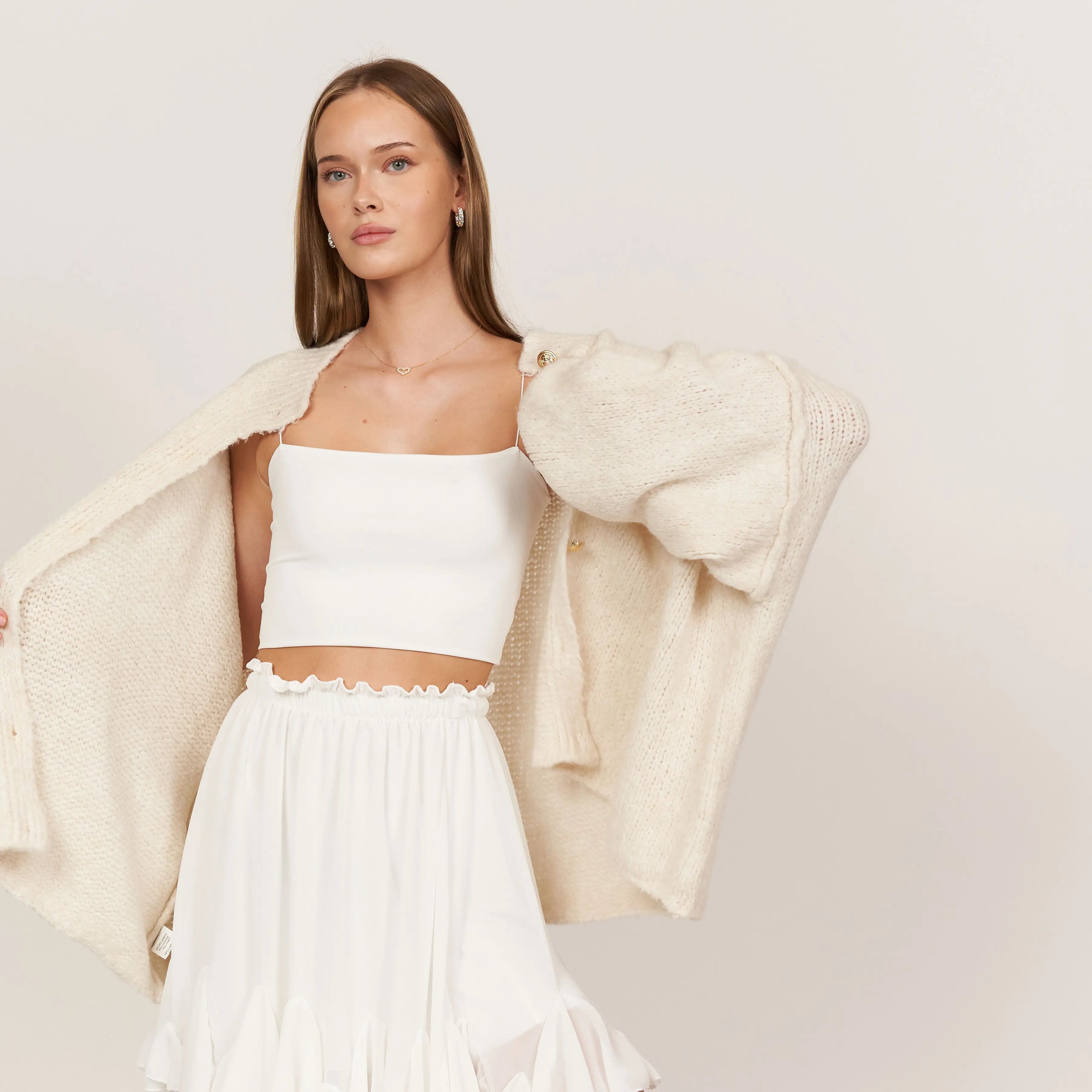 Oversize Strickjacke Damen mit Goldknöpfen, Grobstrick Cardigan - Ansicht 2