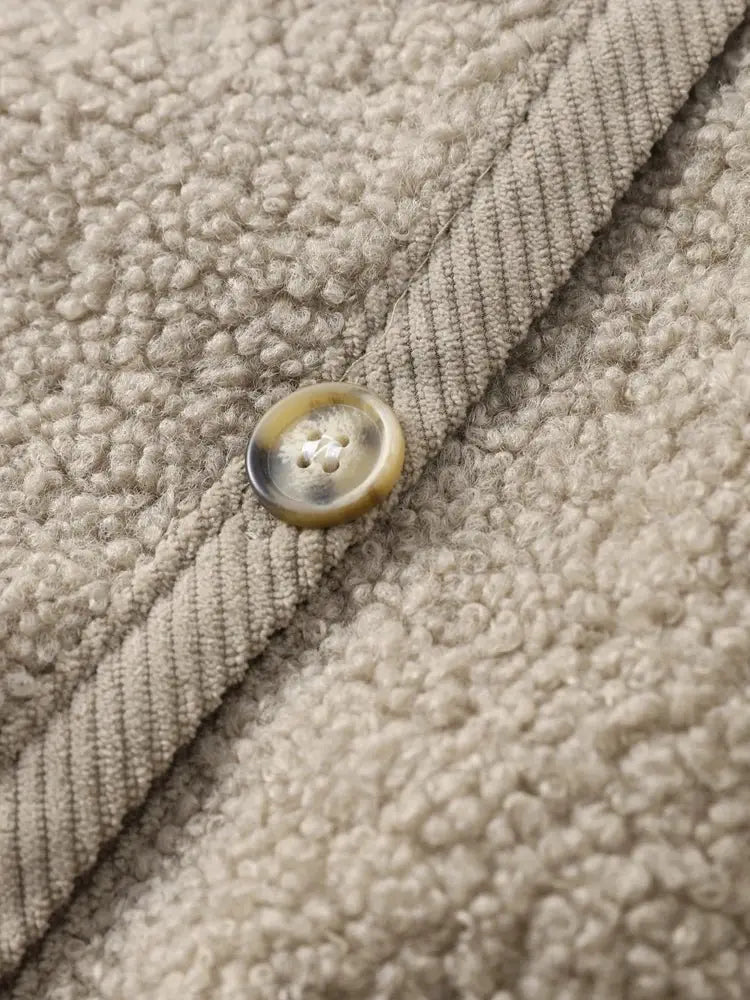 Bouclé-Cardigan Damen mit Knopfleiste und Rundhals, kurz geschnitten